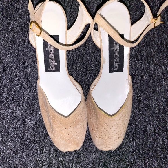 Vintage Capezio Peep Toe Small heel Size 7.5 - Picture 1 of 6